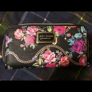 Betsey Johnson wallet